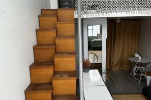 Open Space - 75007 - 2 postes - 700€