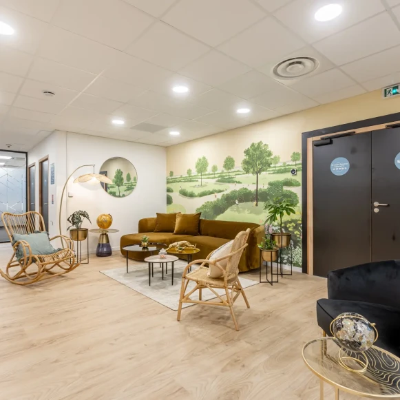 Bureau privé 11 m² 2 postes Location bureau Rue Blaise Pascal Élancourt 78990 - photo 4