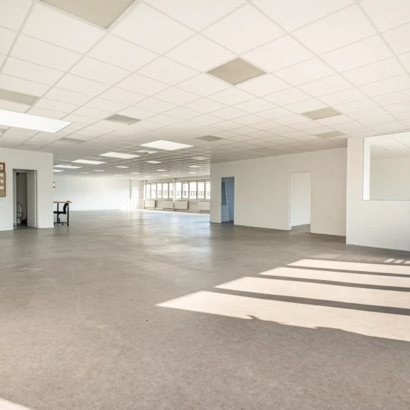 Espace indépendant 397 m² 50 postes Coworking Rue d'Aubervilliers Paris 75018 - photo 6