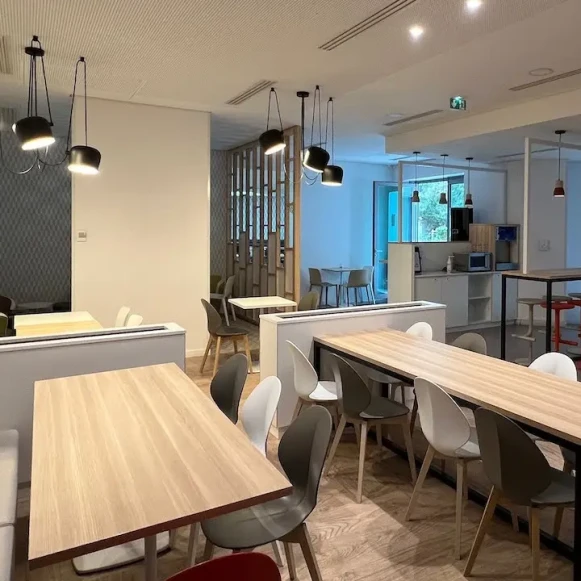 Bureau privé 46 m² 8 postes Coworking Rue Henri Becquerel Rueil-Malmaison 92500 - photo 14