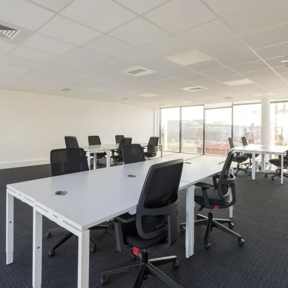 Bureau privé 25 m² 5 postes Coworking Rue Crepet Lyon 69007 - photo 5