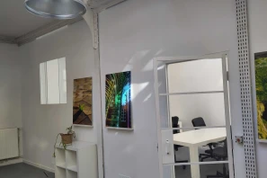 Bureau privé - 75003 - 6 postes - 2000€