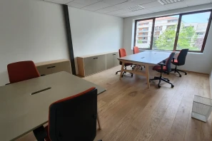 Bureau privé - 69007 - 6 postes - 1950€