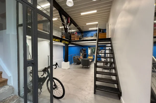 Open Space - 75011 - 4 postes - 330€