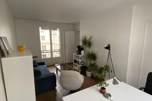 Bureau privé - 75002 - 3 postes - 2000€