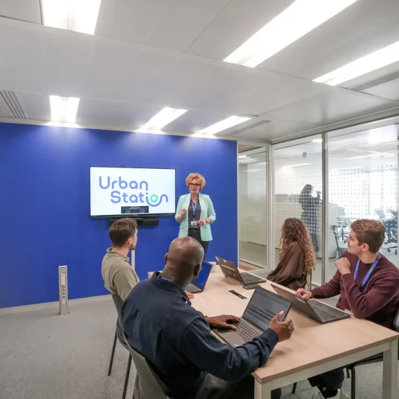 Bureau privé 60 m² 12 postes Location bureau Rue Philidor Paris 75020 - photo 2