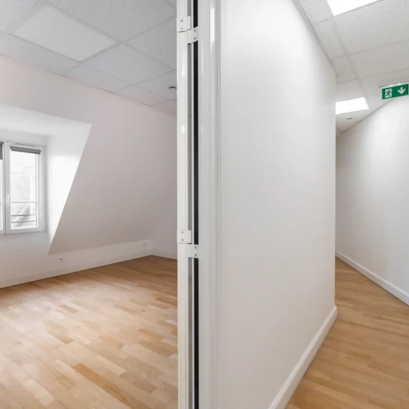 Bureau privé 253 m² 40 postes Coworking Avenue Carnot Paris 75017 - photo 11