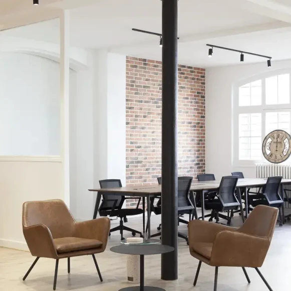 Espace indépendant 210 m² 35 postes Location bureau Rue Louis Blanc Paris 75010 - photo 3