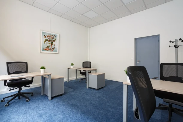 Bureau privé - 75015 - 3 postes - 1650€