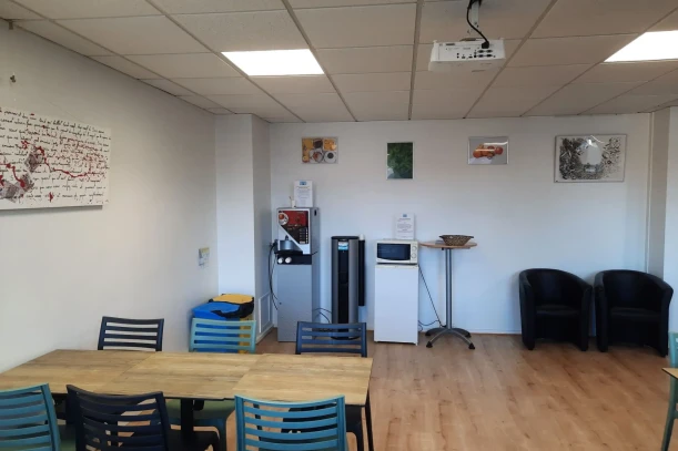 Bureau privé - 59800 - 2 postes - 530€