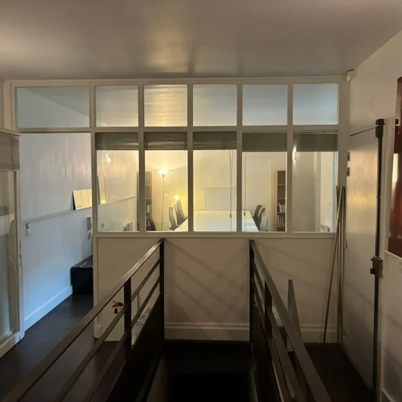 Espace indépendant 100 m² 9 postes Location bureau Rue Lamartine Paris 75009 - photo 4