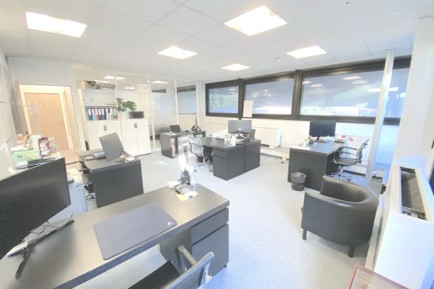 Bureau privé - 92100 - 8 postes - 1495€