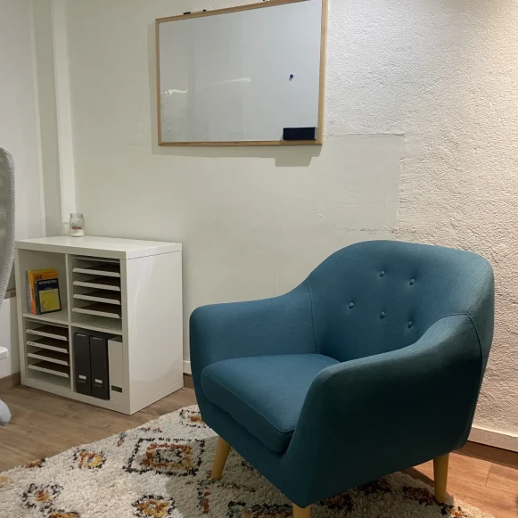 Bureau privé 14 m² 2 postes Location bureau Rue Jean Fraix Rezé 44400 - photo 4