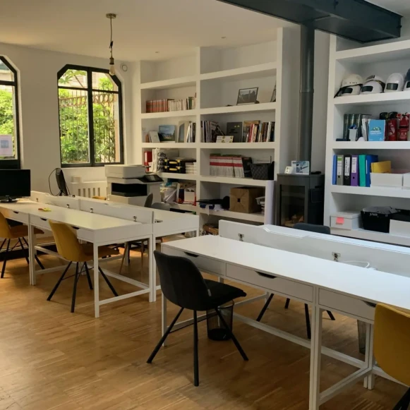 Bureau privé 30 m² 6 postes Coworking Avenue Félix Faure Paris 75015 - photo 3