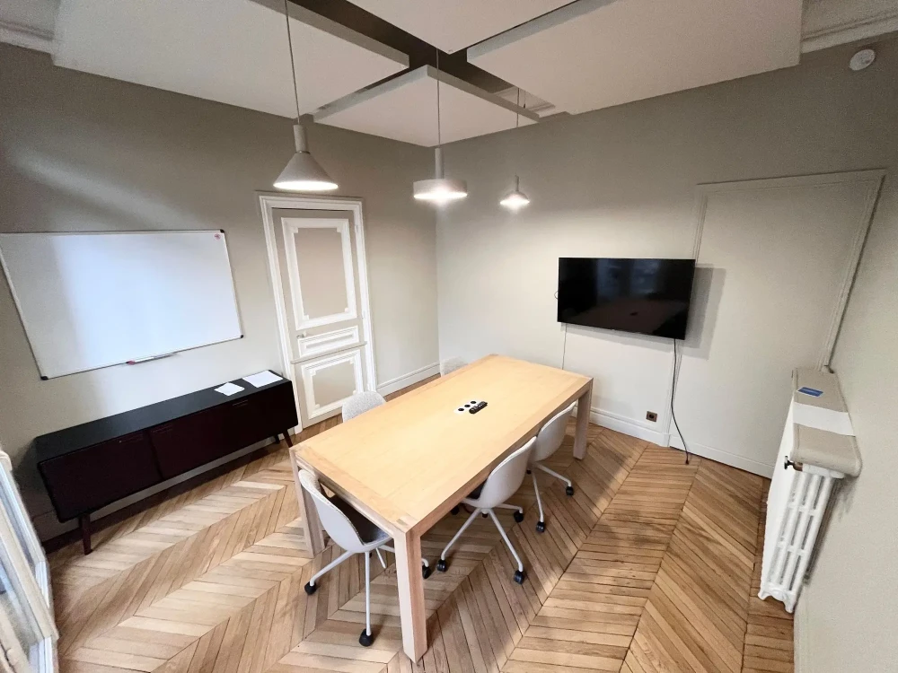 Bureau privé - 75010 - 10 postes - 4500€