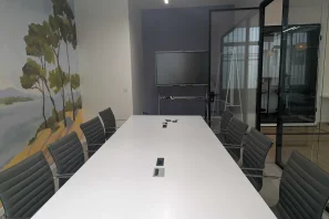 Open Space - 75010 - 12 postes - 450€