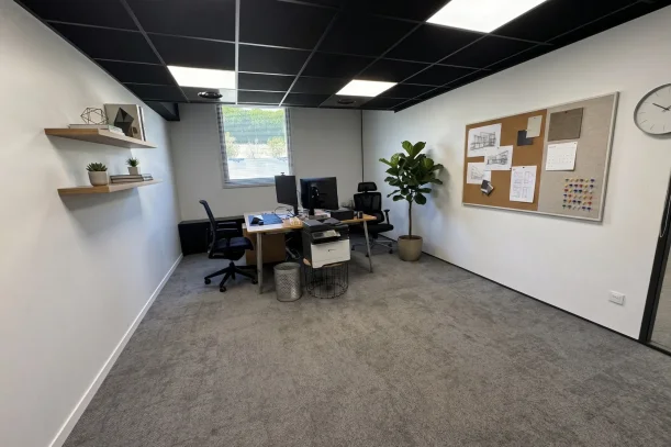 Bureau privé - 69800 - 6 postes - 650€