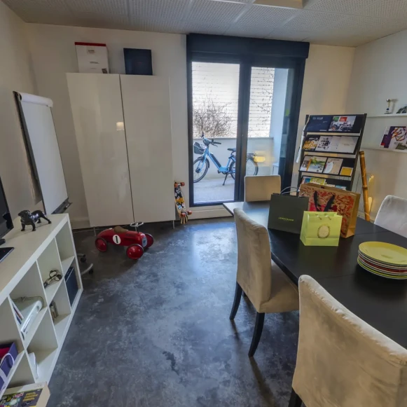 Bureau privé 43 m² 6 postes Coworking Rue des Hauts Guibouts Bry-sur-Marne 94360 - photo 3