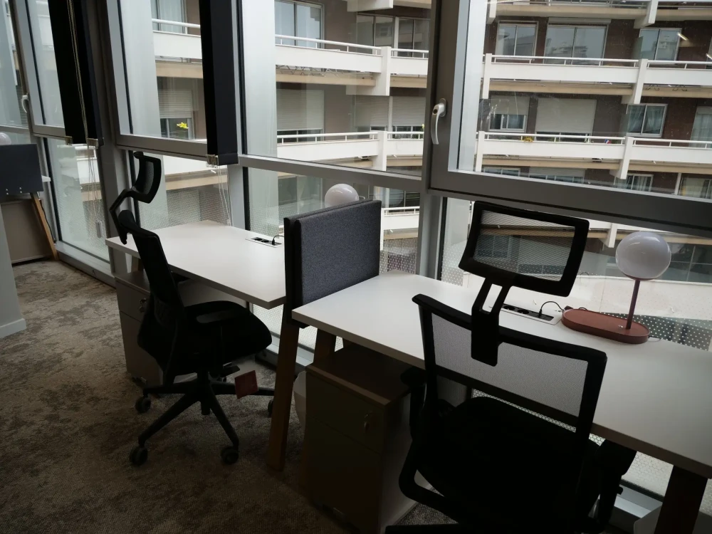 Bureau privé - 54000 - 3 postes - 1150€