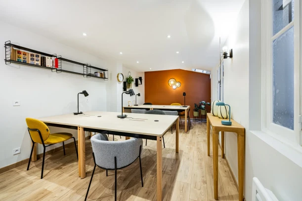 Espace indépendant - 75018 - 16 postes - 4800€