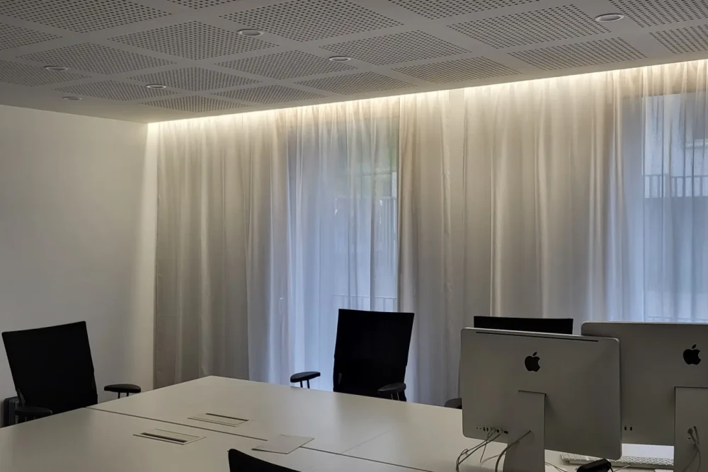 Open Space - 75013 - 5 postes - 450€