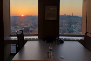 Bureau privé - 69003 - 2 postes - 1155€