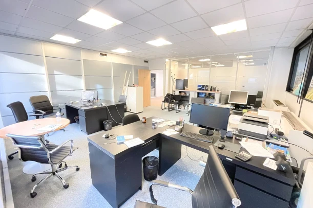 Bureau privé - 92100 - 8 postes - 1495€