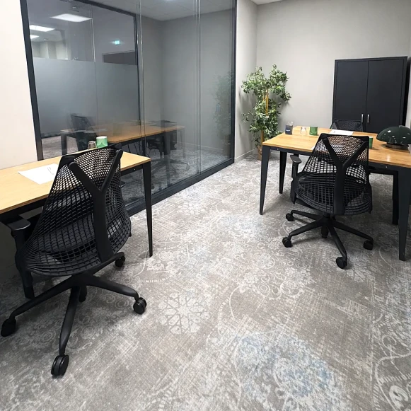 Bureau privé 11 m² 3 postes Coworking Avenue Thiers Nice 06000 - photo 1