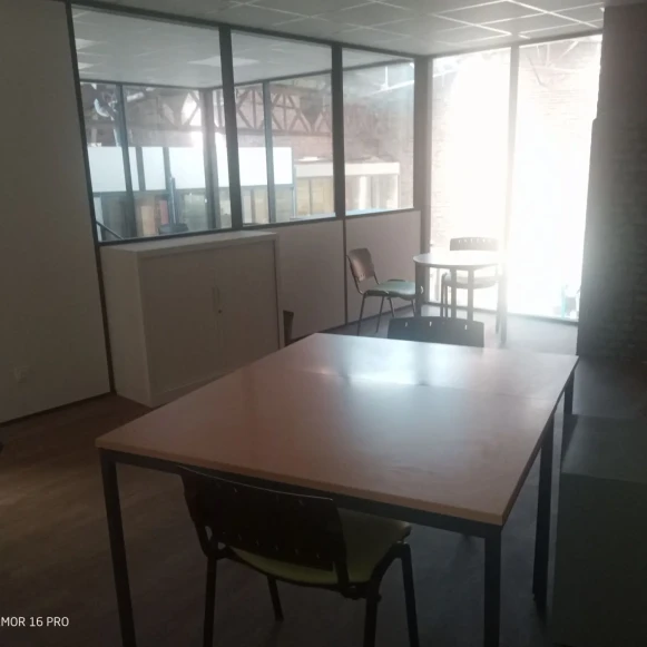 Bureau privé 20 m² 1 poste Location bureau Rue Saint-Eloi Tourcoing 59200 - photo 2