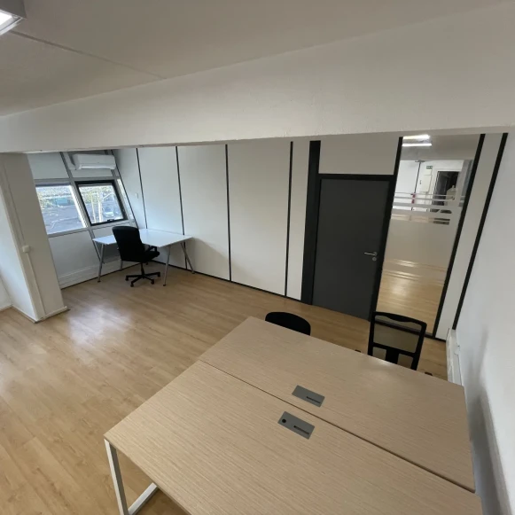 Bureau privé 45 m² 10 postes Location bureau Rue Garibaldi Lyon 69007 - photo 10