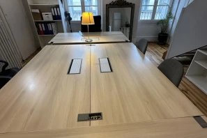 Espace indépendant - 75010 - 7 postes - 2480€