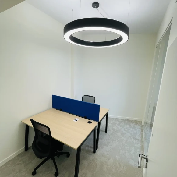 Bureau privé 10 m² 2 postes Location bureau Rue Turenne Bordeaux 33000 - photo 2