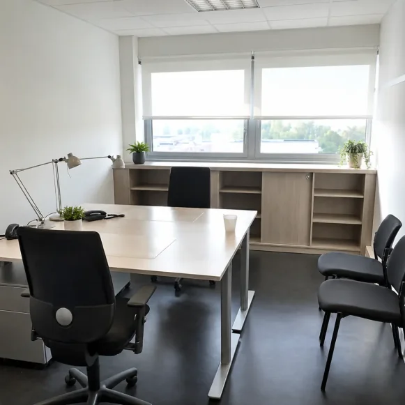 Bureau privé 14 m² 2 postes Location bureau Rue des Indes Noires Boves 80440 - photo 1