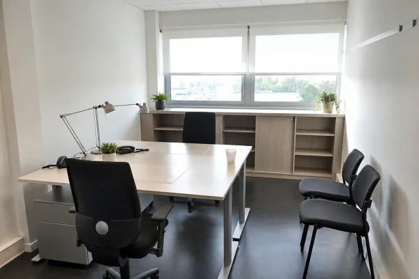 Bureau privé - 80440 - 2 postes - 916€