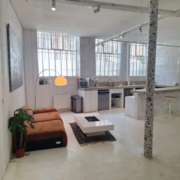 Bureau privé 60 m² 12 postes Location bureau Villa Riberolle Paris 75020 - photo 1