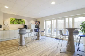 Bureau privé - 59000 - 8 postes - 3600€