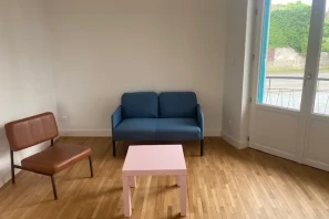 Bureau privé - 33790 - 3 postes - 240€