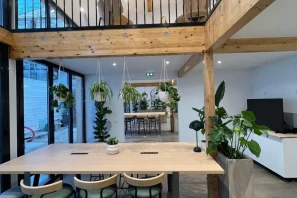 Espace indépendant - 93100 - 30 postes - 7600€