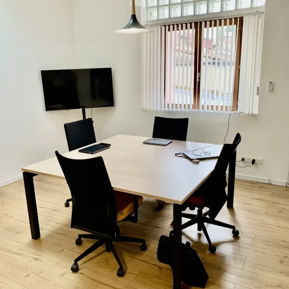 Open Space  18 postes Coworking Rue du Faubourg Bonnefoy Toulouse 31500 - photo 7
