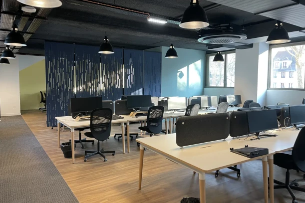 Bureau privé - 75011 - 20 postes - 6000€