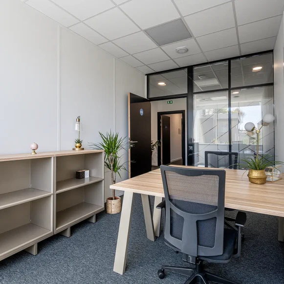 Bureau privé 12 m² 2 postes Location bureau Boulevard Albert Einstein Nantes 44300 - photo 2