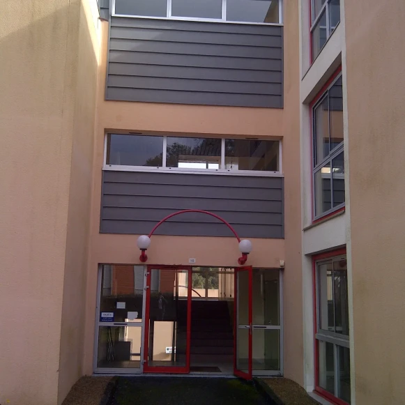 Bureau privé 10 m² 1 poste Location bureau Rue François Muret de Pagnac Quimper 29000 - photo 6