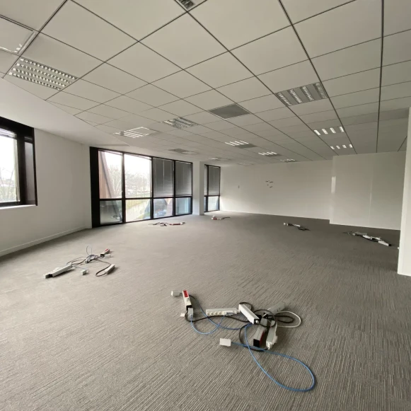 Bureau privé 210 m² 21 postes Coworking Rue Fructidor Paris 75017 - photo 2