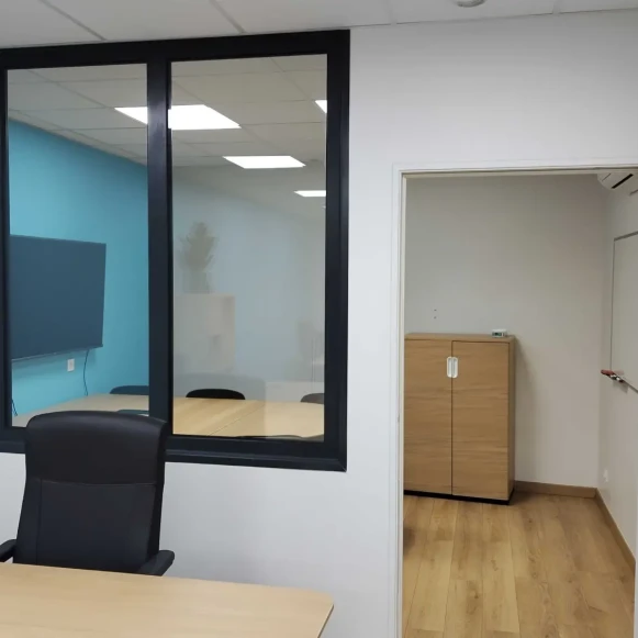 Bureau privé 50 m² 6 postes Location bureau Route de Vienne Lyon 69007 - photo 10