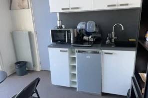 Open Space - 92400 - 1 poste - 333€