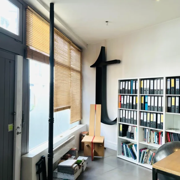 Open Space  6 postes Location bureau Rue des Orteaux Paris 75020 - photo 6