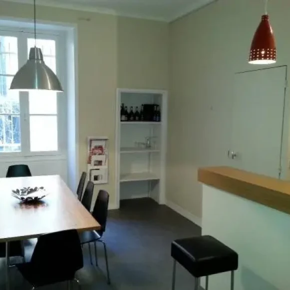 Bureau privé 31 m² 6 postes Location bureau Rue Santeuil Nantes 44000 - photo 3