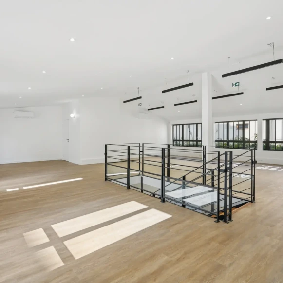 Espace indépendant 250 m² 36 postes Location bureau Passage Dubail Paris 75010 - photo 5