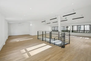 Espace indépendant - 75010 - 36 postes - 19000€