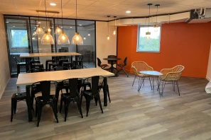 Bureau privé - 92360 - 4 postes - 1000€